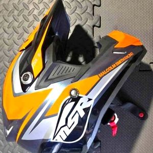 MSR BMX DIRT bike helmet size kid medium